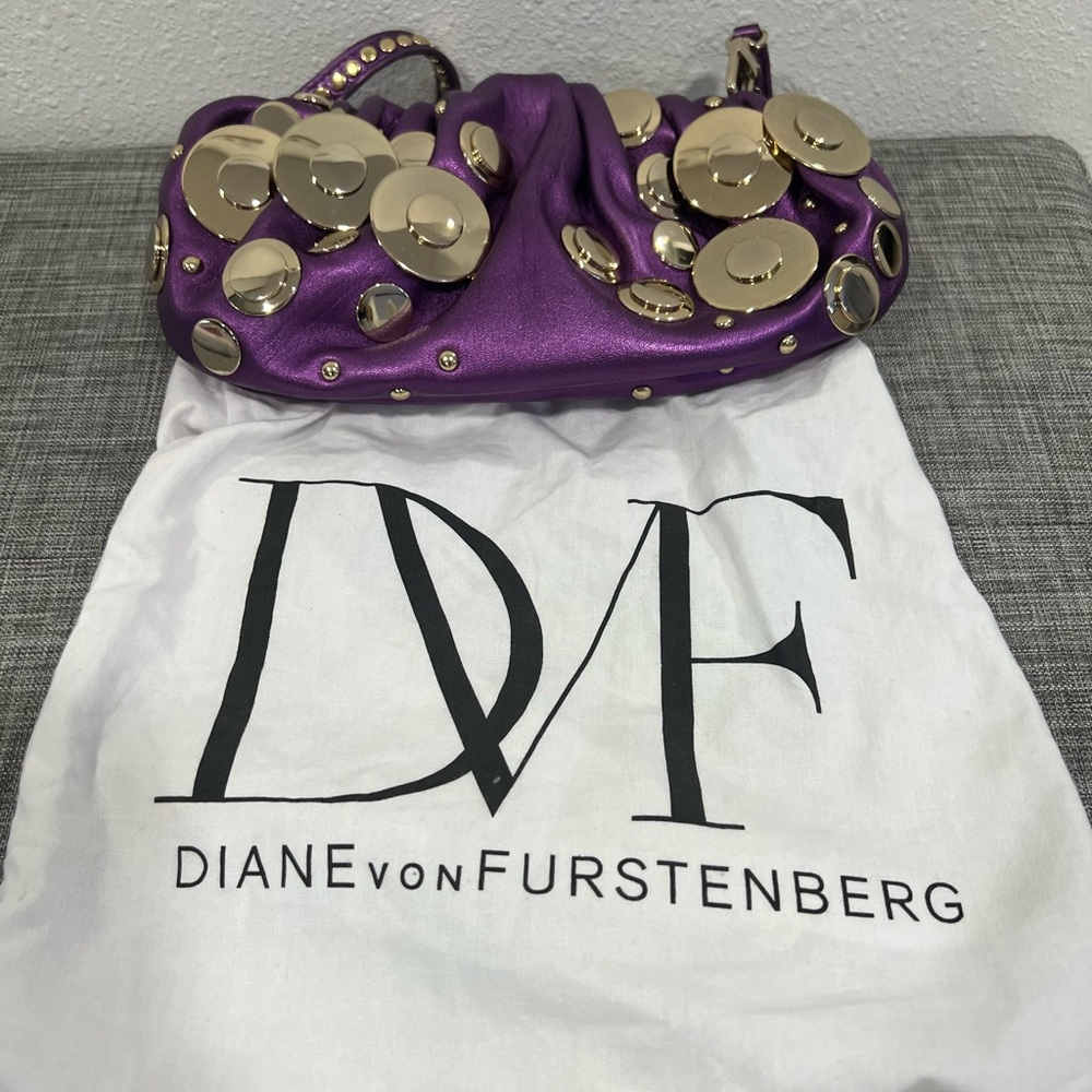 Diane von Furstenberg purple clutch w/attachable straps and dust bag. - Picture 11 of 11